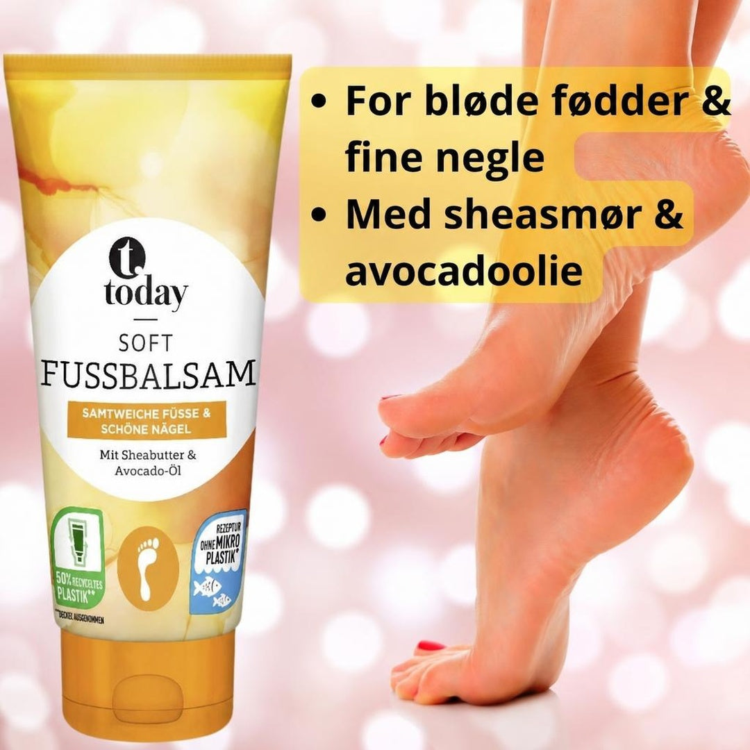 Today Soft fodbalsam med sheasmør og avocadoolie ved siden af fødder