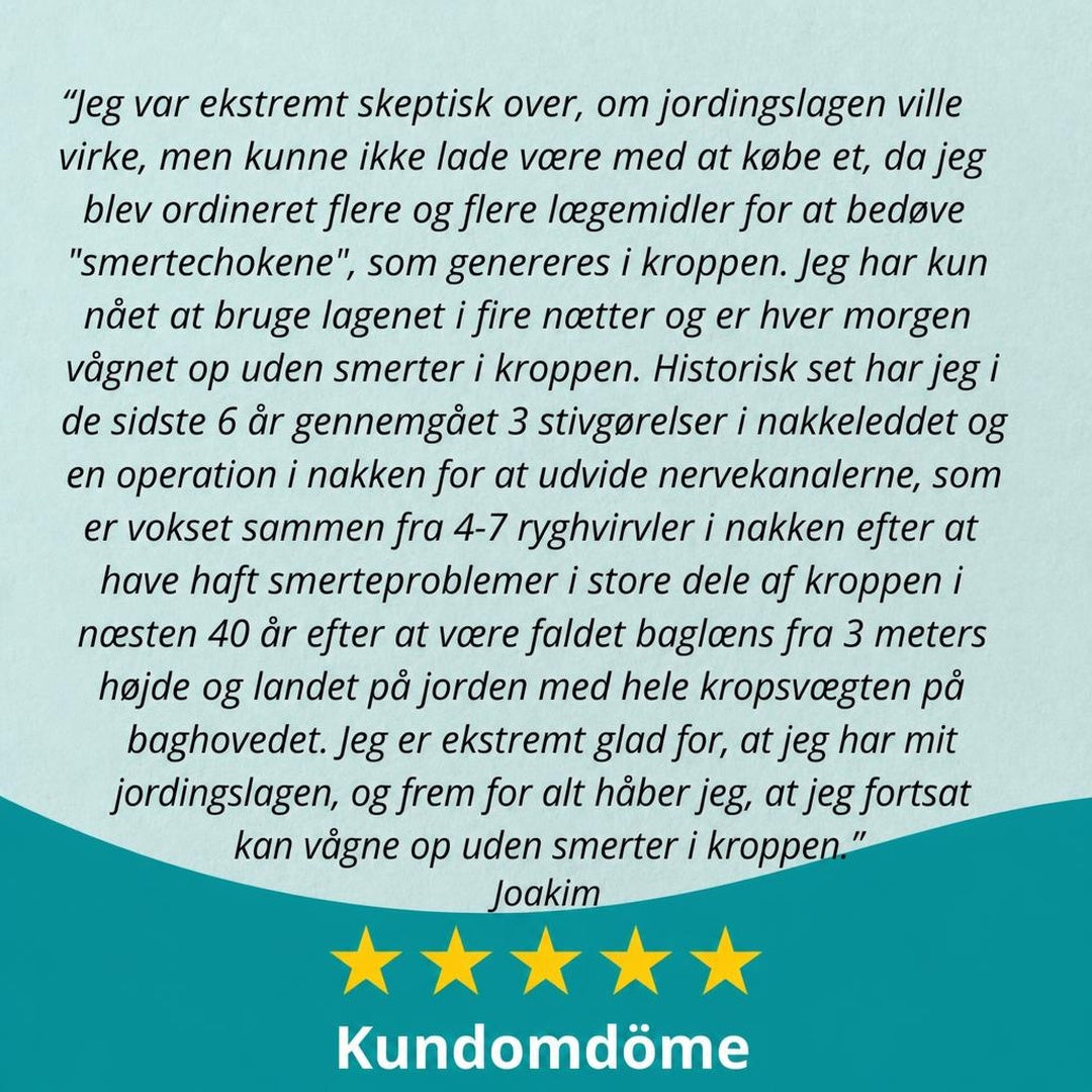 Svensk kundeanmeldelse med fem gule stjerner på turkis baggrund