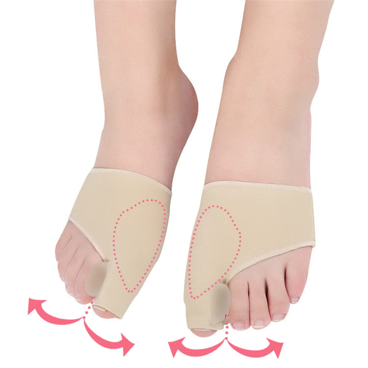 Fødder med beige hallux valgus-støtter og tåseparatorer samt pink pile